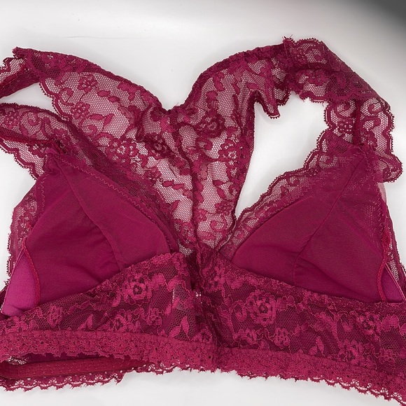 2 Pair Lace Razorback bralette. - Picture 6 of 6